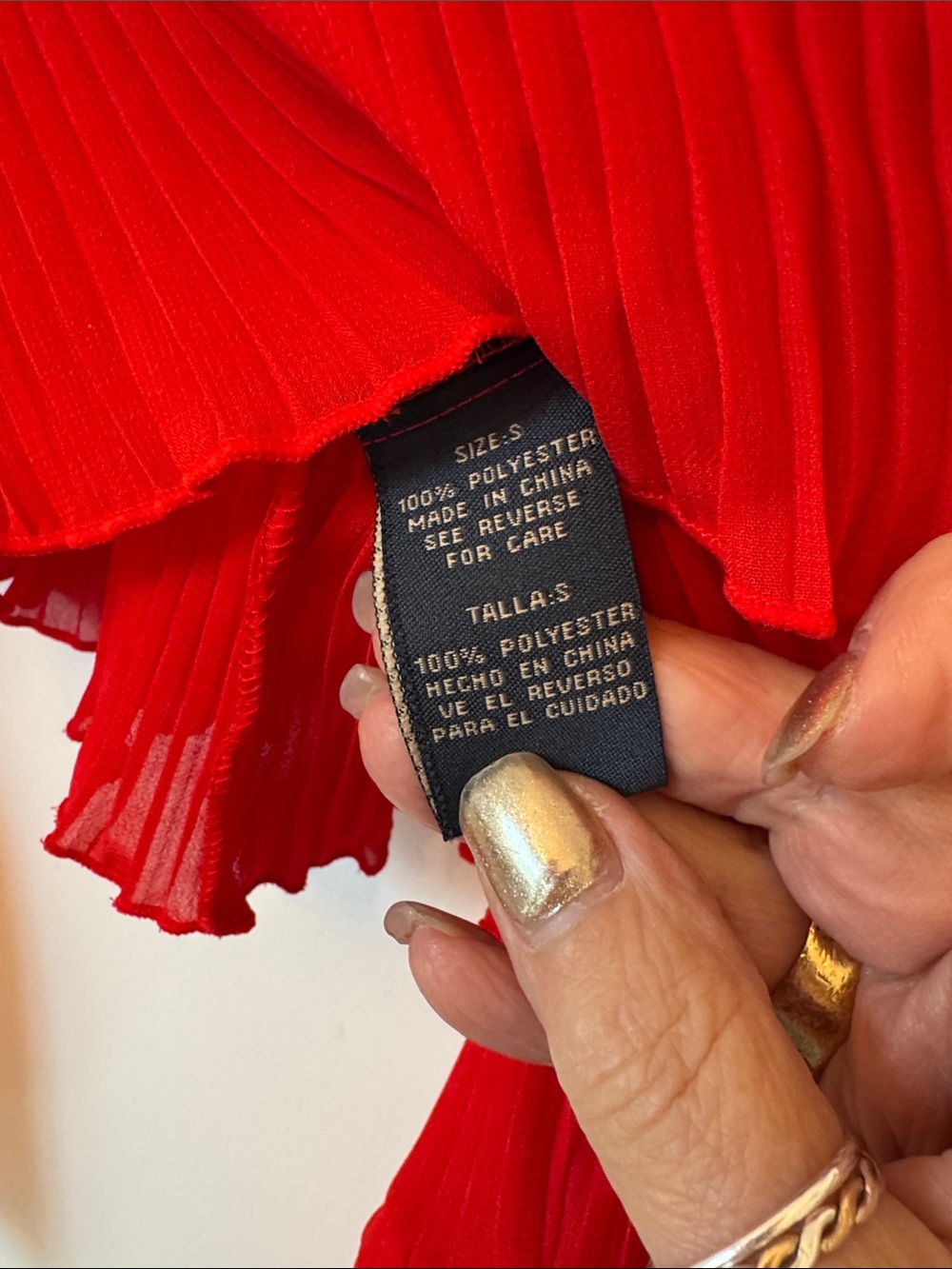 Carrie Allen Red Off-Shoulder Ruffle Blouse - Picture 8 of 8